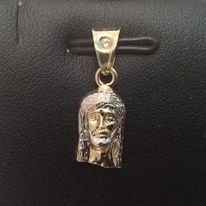 10K TWO TONE REAL GOLD DIAMOND CUT MINI JESUS FACE CZ PENDANT .8gr